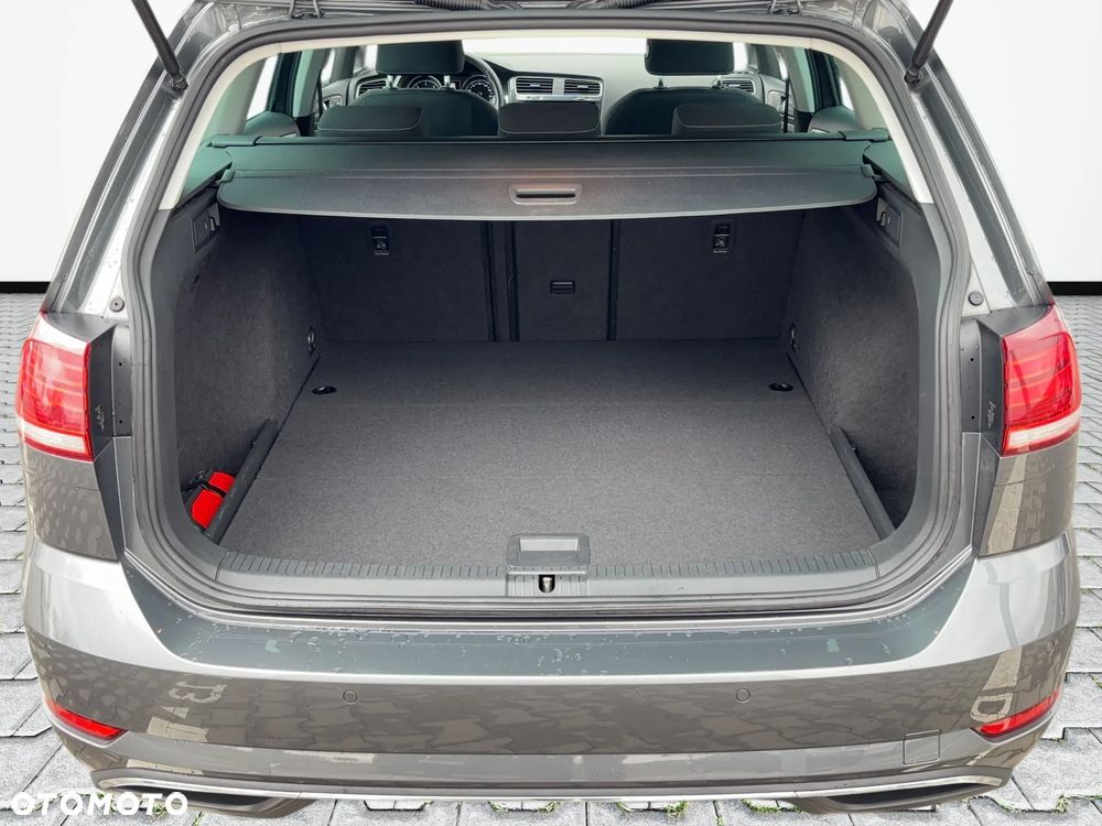 Volkswagen Golf 1.6 TDI BMT Comfortline - 10