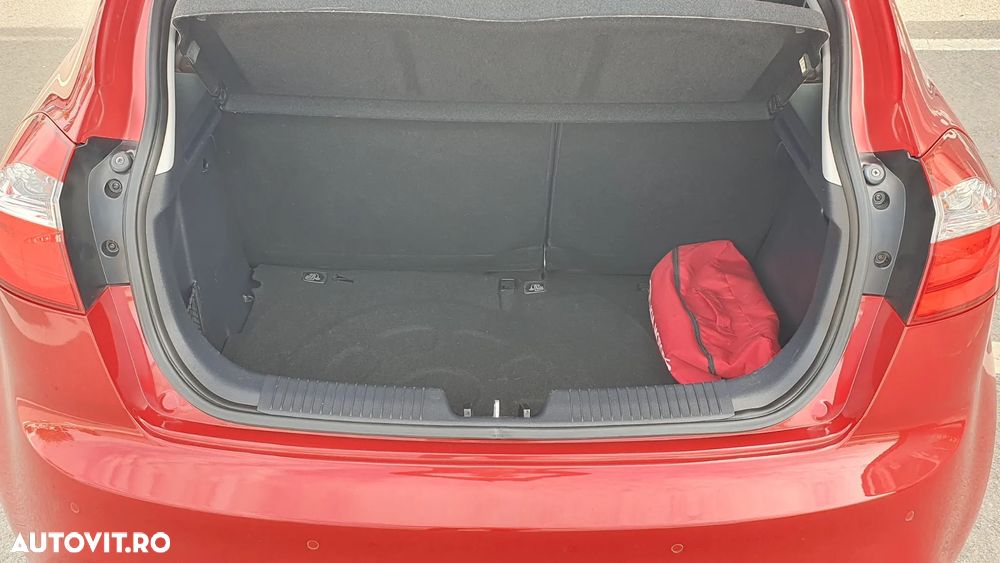 Kia Rio - 15