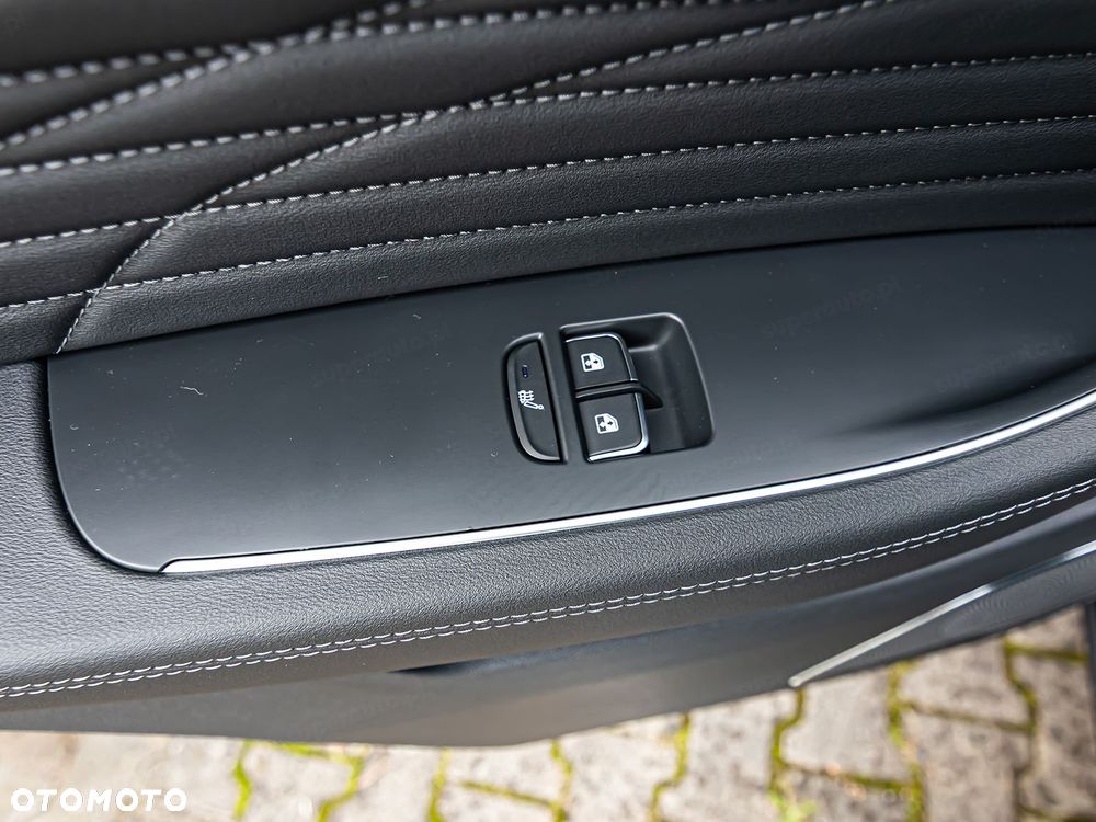 Hongqi HS5 2.0T AWD - 8