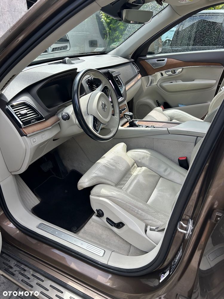 Volvo XC 90 D5 AWD Inscription 7os - 33