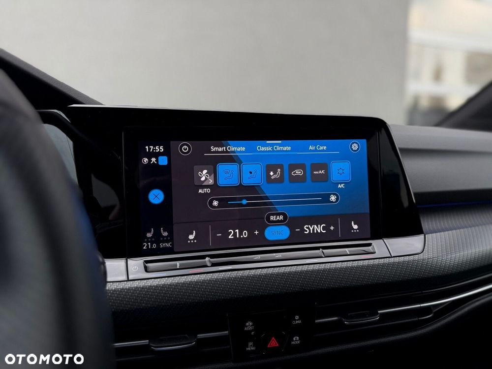 Volkswagen Golf 2.0 TSI 4Motion R DSG - 24