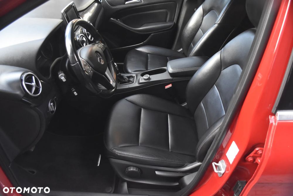 Mercedes-Benz Klasa B 200 CDI (BlueEFFICIENCY) - 25