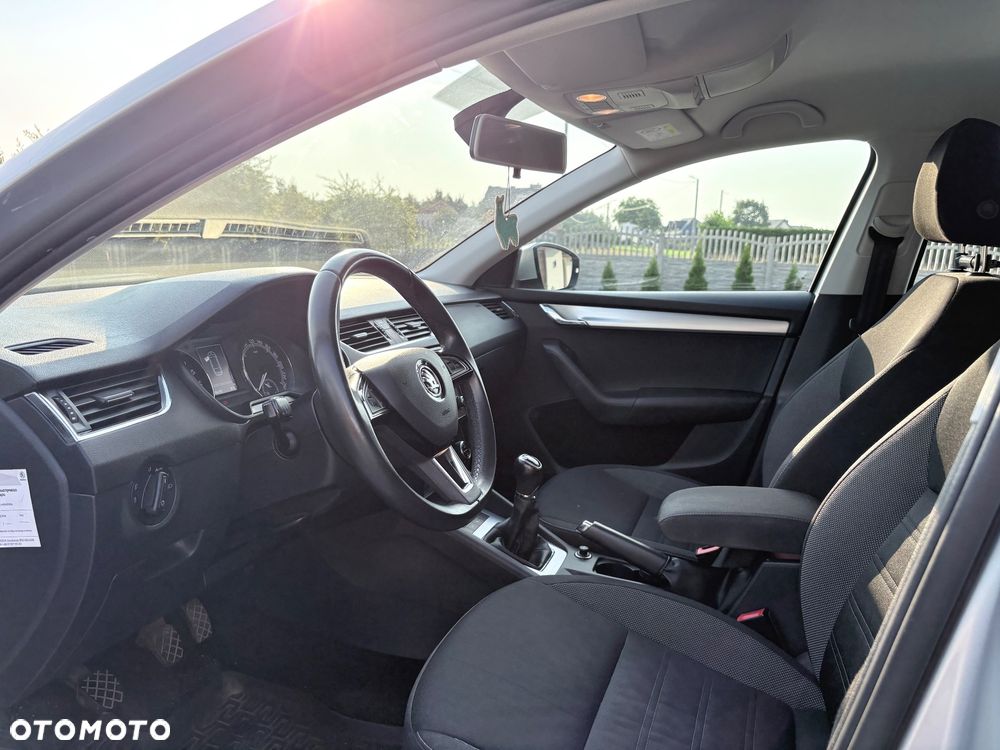 Skoda Octavia 1.6 TDI SCR Ambition - 8