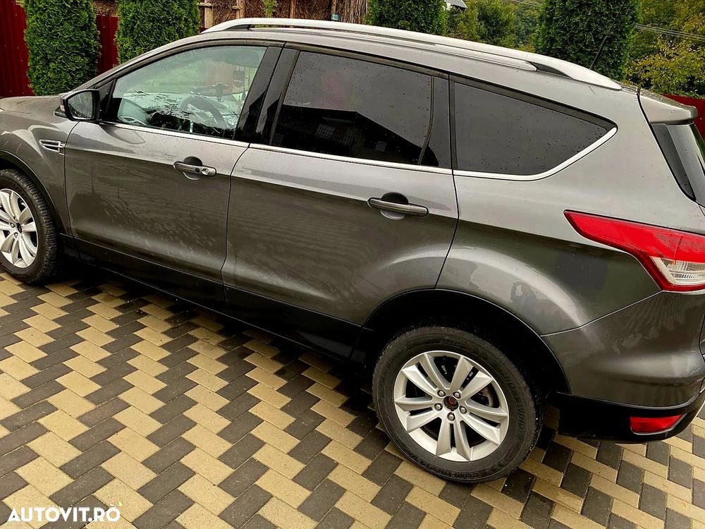 Ford Kuga 2.0 TDCi 4WD Powershift Titanium - 3