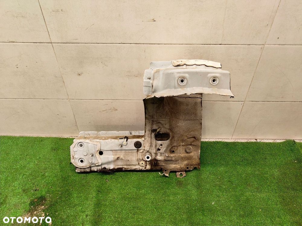 BMW X1 F48 ĆWIARTKA PODŁUŻNICA KIELICH LEWY PRZÓD A300 - 5