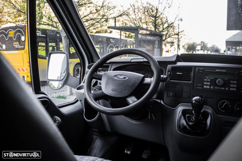 Ford Transit - 25