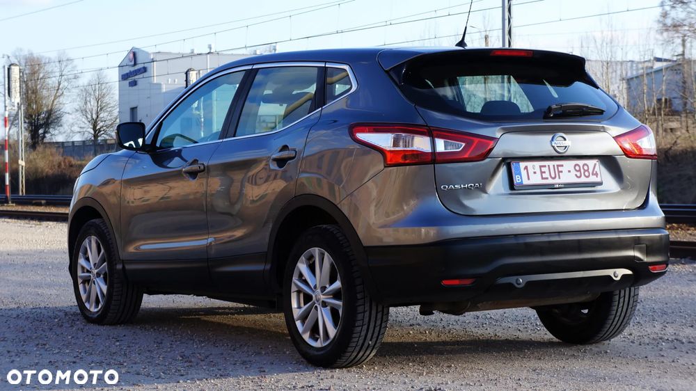 Nissan Qashqai 1.2 DIG-T N-Vision - 5