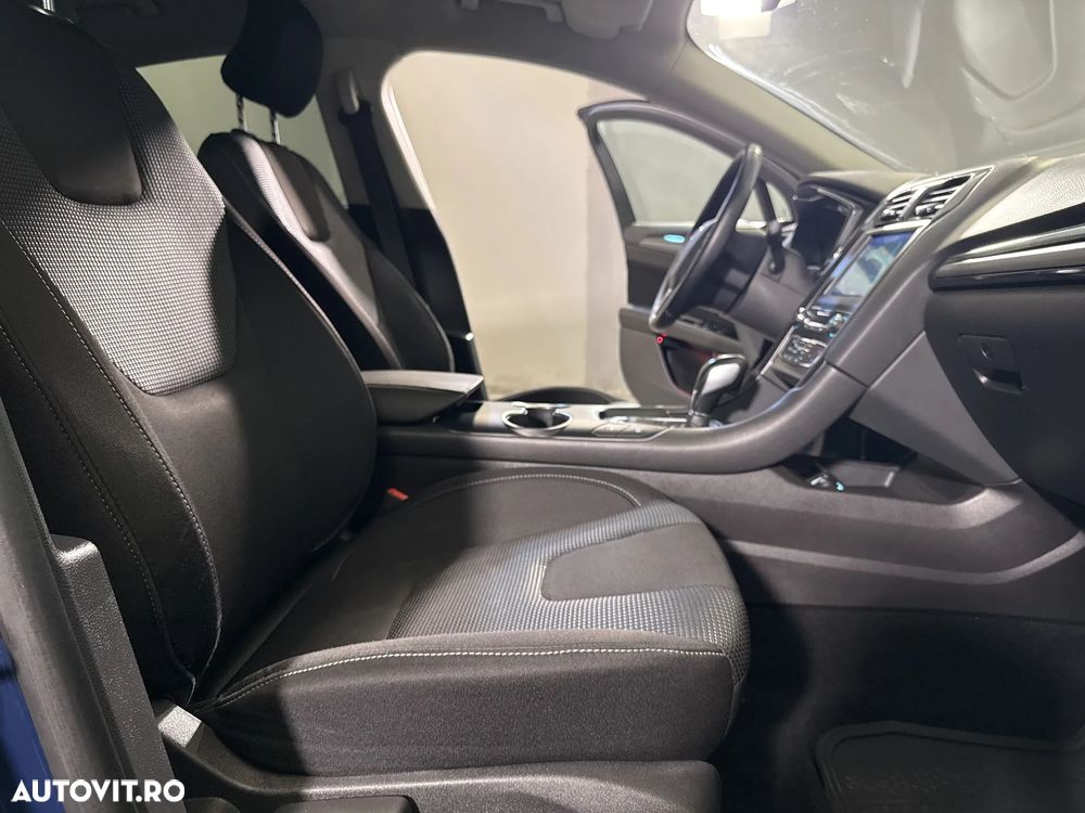 Ford Mondeo - 12