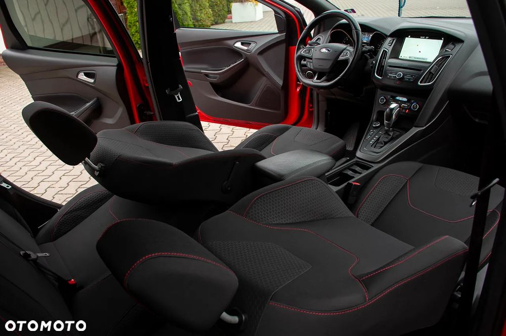 Ford Focus 1.5 EcoBoost Start-Stopp-System ST-LINE - 26