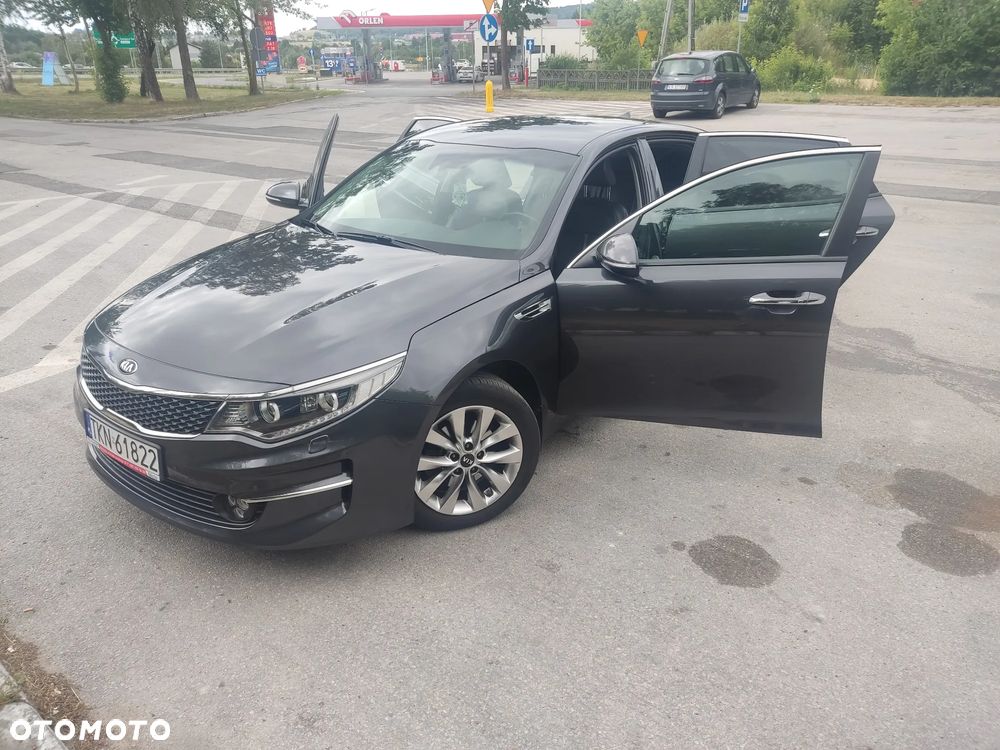 Kia Optima 2.0 M - 9