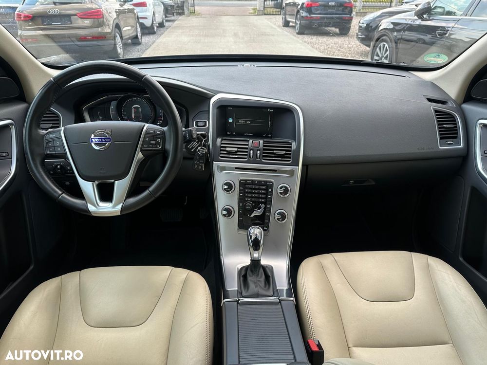 Volvo XC 60 D4 Geartronic Momentum - 8