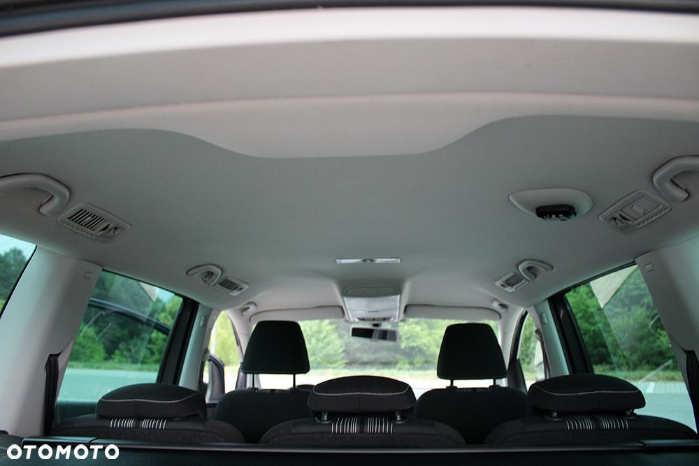 Volkswagen Sharan 2.0 TDI Blue Motion Style - 21