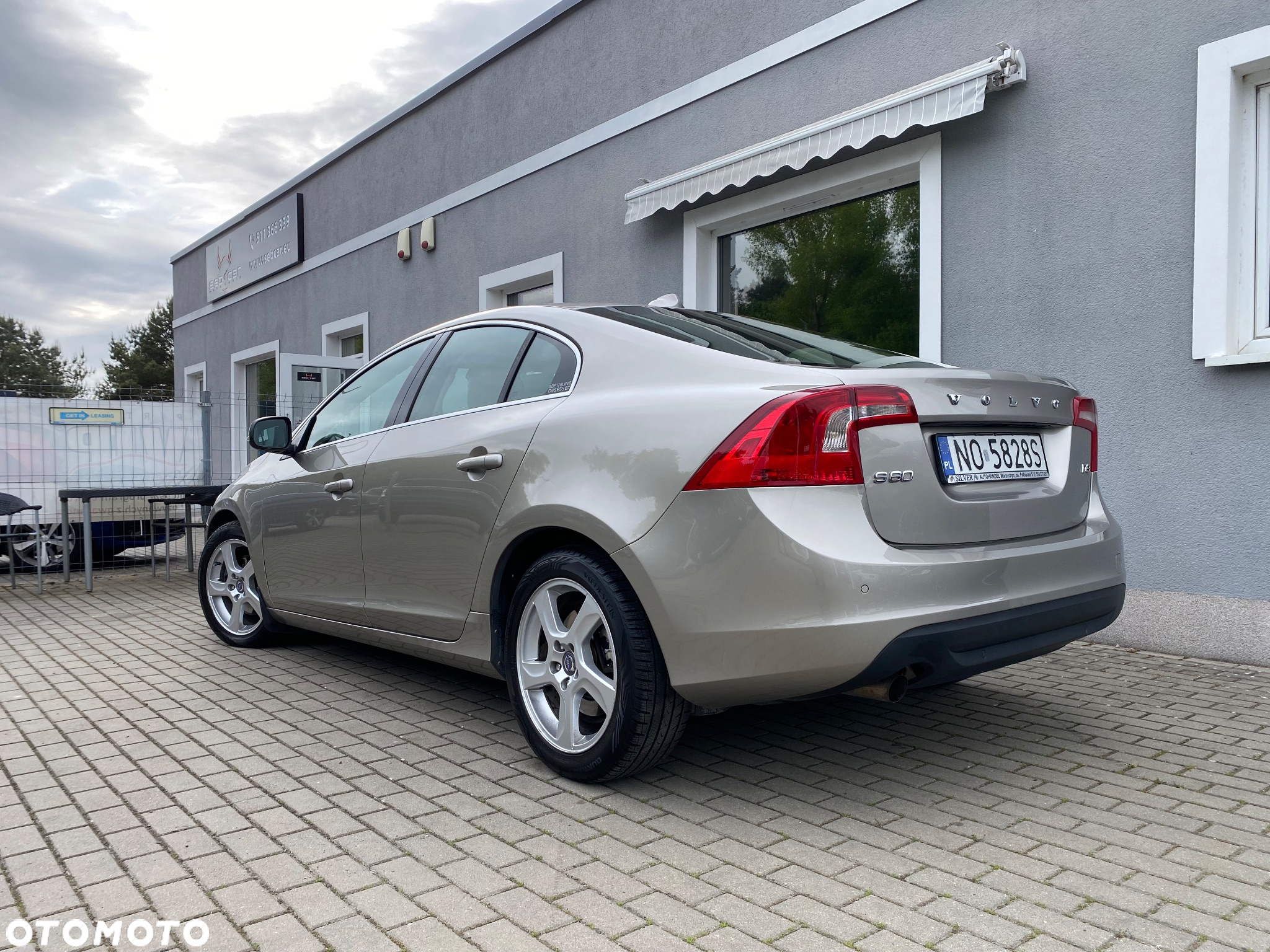 Volvo S60 - 14