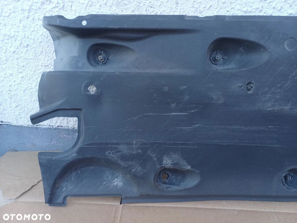 Płyta osłona podłogi podwozia prawa Skoda Superb II 3T0825202G kombi - 2