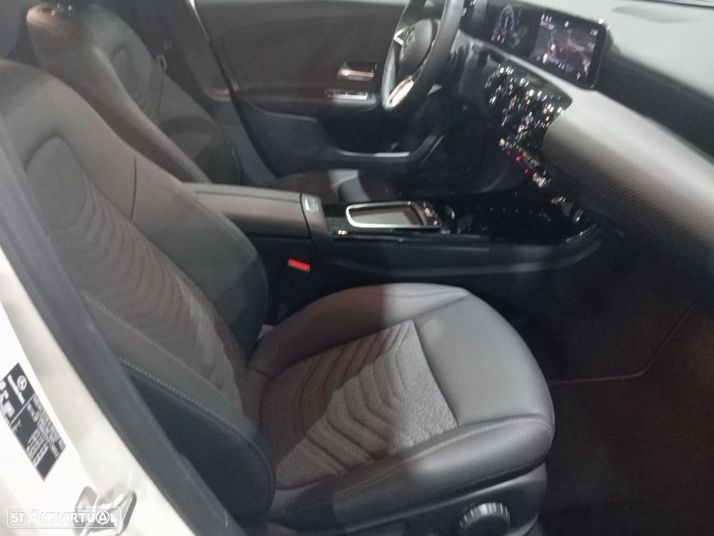 Mercedes-Benz A 180 d - 14
