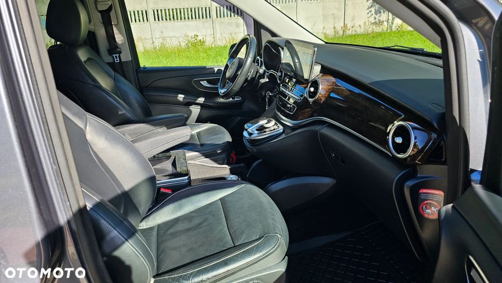 Mercedes-Benz Klasa V 250 d 4-Matic Avantgarde 7G-Tronic (d³ugi) - 26