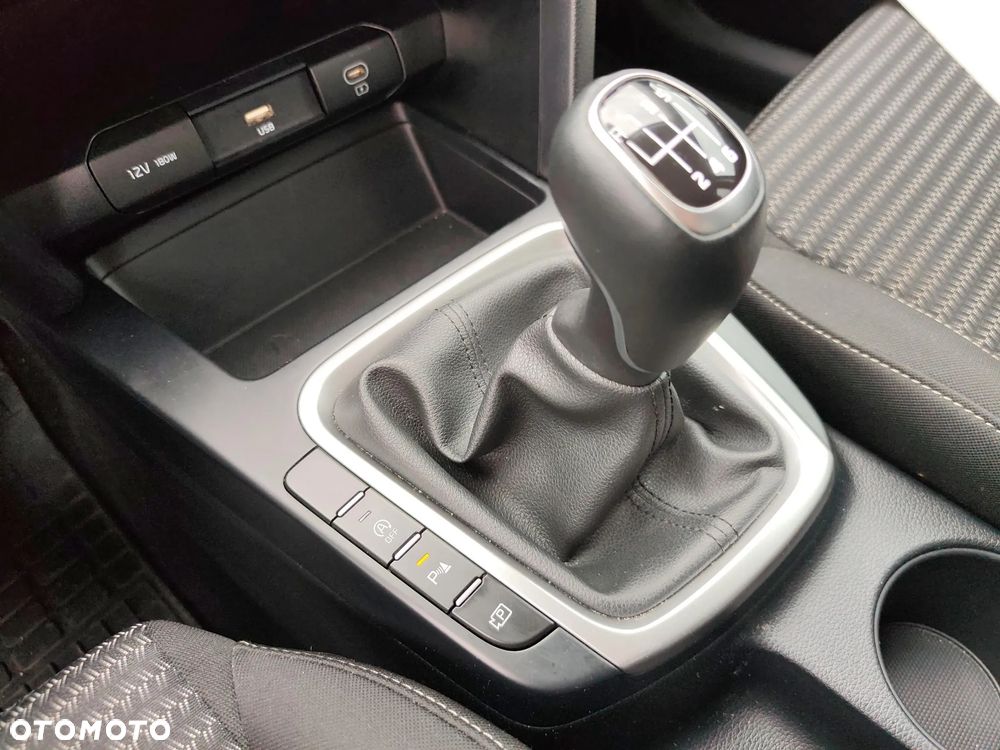 Kia XCeed 1.5 T-GDI M - 26