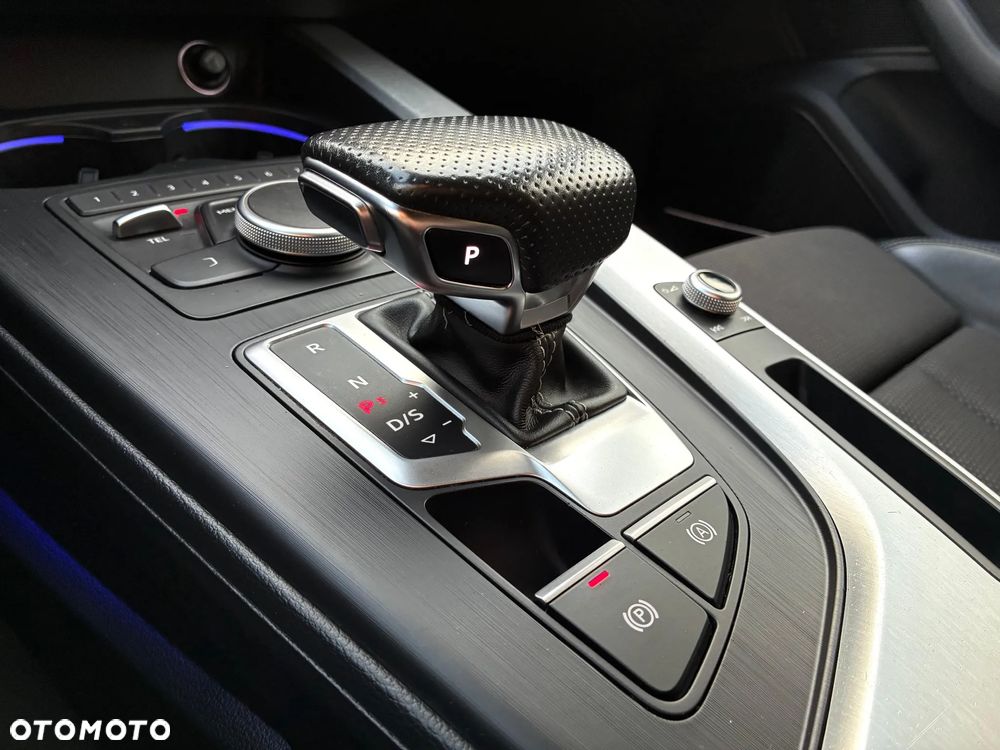 Audi A4 Avant 2.0 TDI ultra S tronic design - 9