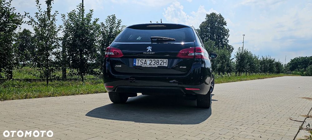 Peugeot 308 1.2 PureTech Allure S&S EAT6 - 12