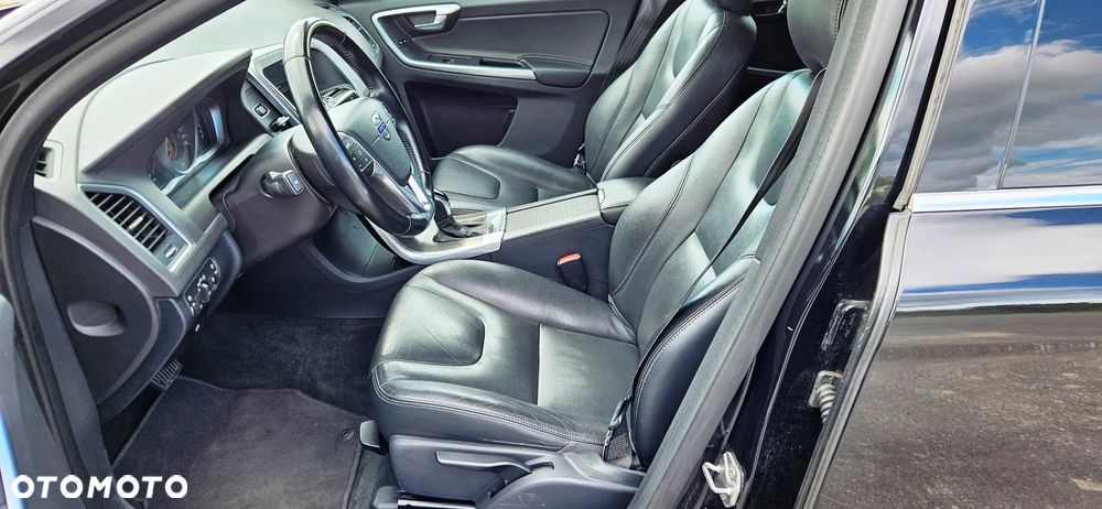 Volvo XC 60 D4 Geartronic Momentum - 18