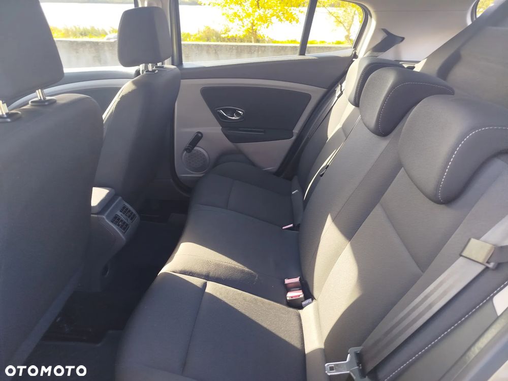 Renault Megane - 11