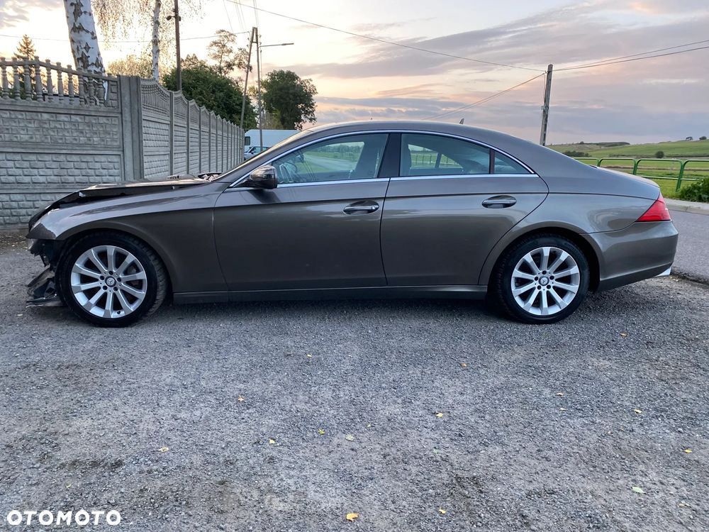 Mercedes-Benz CLS - 9