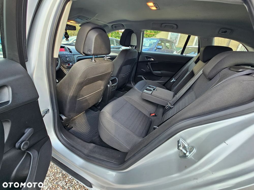 Opel Insignia 2.0 CDTI - 9