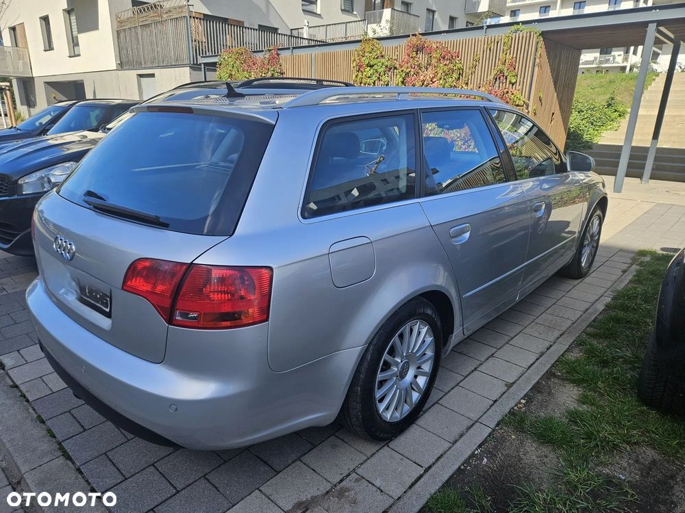 Audi A4 Avant - 33