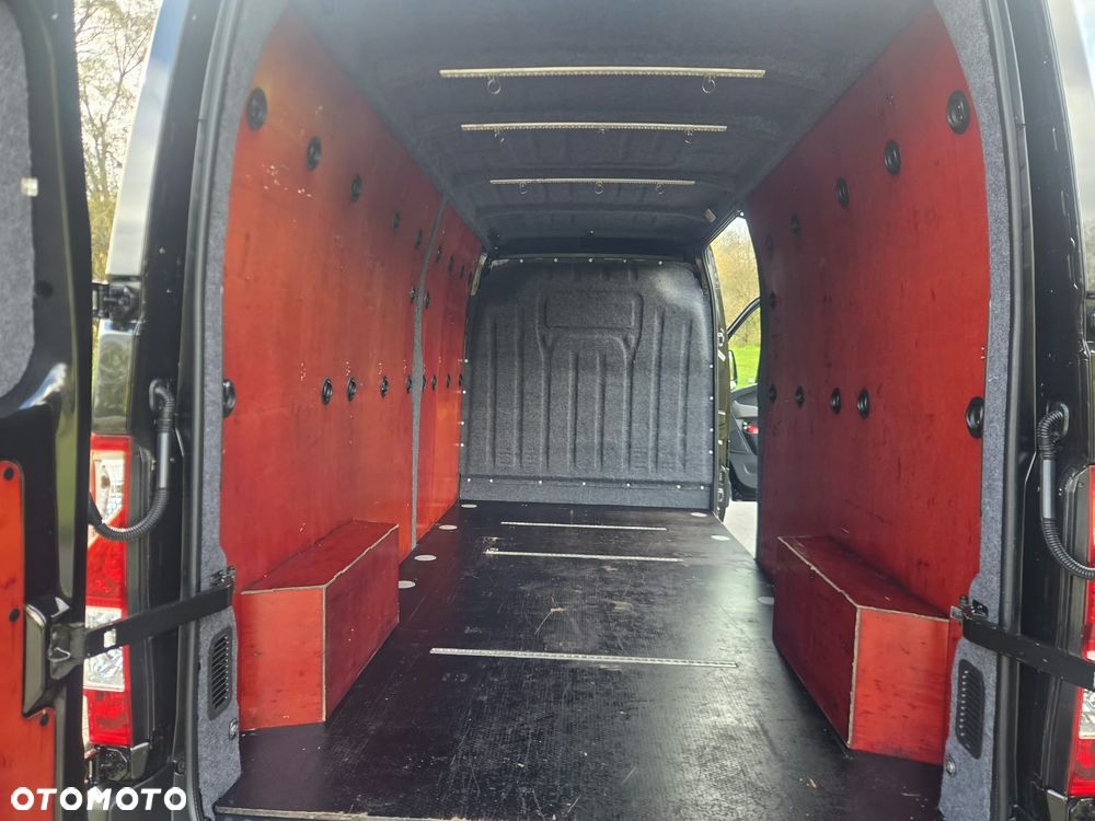 Nissan NV400 - 19