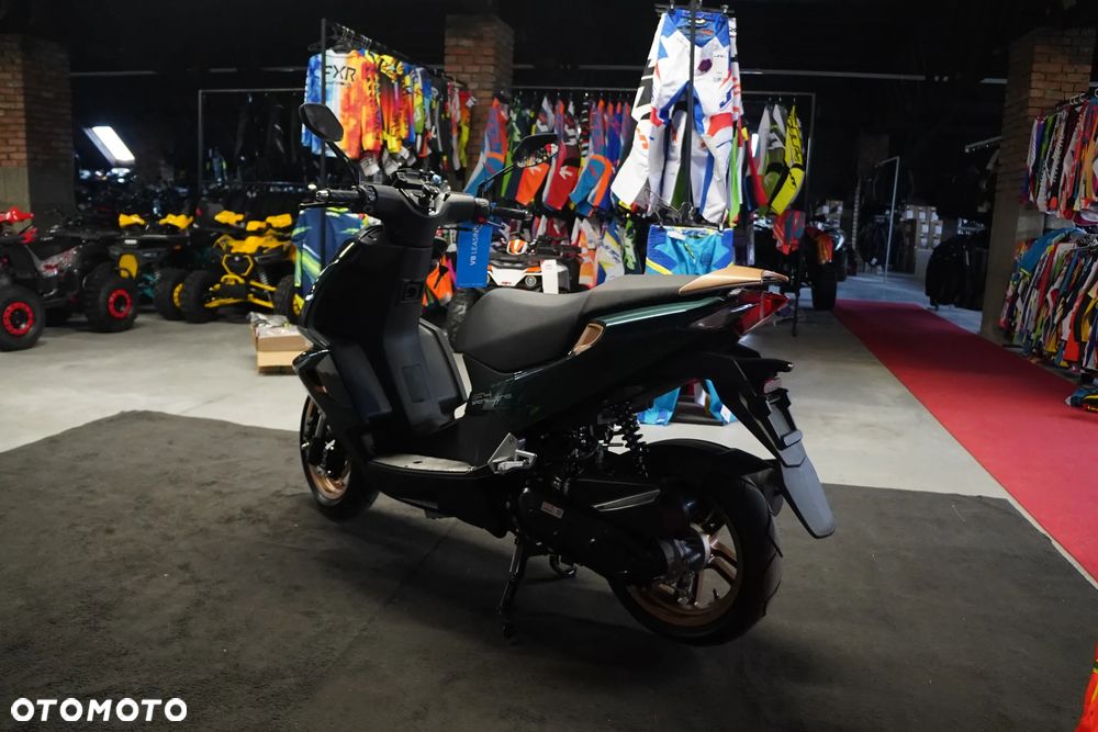 Peugeot Speedfight - 7