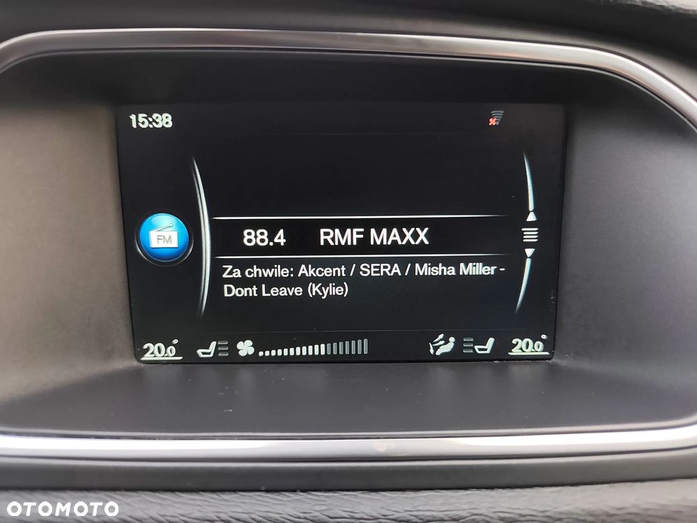 Volvo V40 D2 Momentum - 23