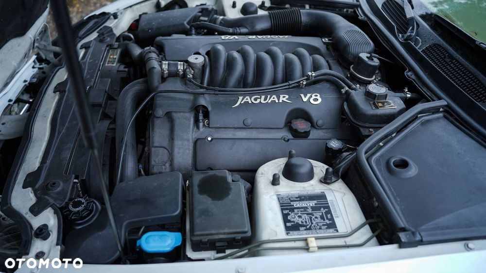 Jaguar XK8 - 7