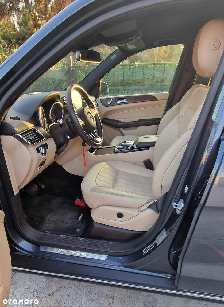 Mercedes-Benz GLE - 9