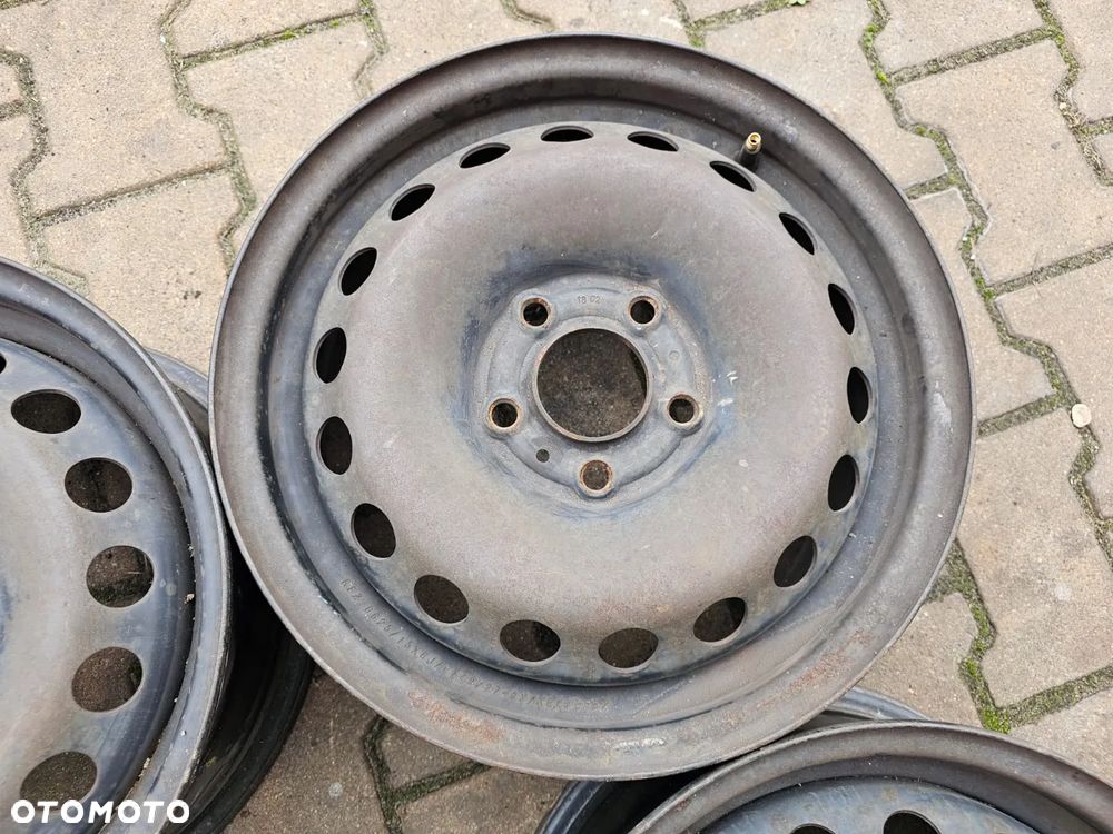 (S9) Felgi stalowe Alfa Romero Giulietta 159 Brera Spider Opel Astra Zafira Meriva Vectra Saab 900 9-3 / 6Jx15 ET49 5x110 - 3