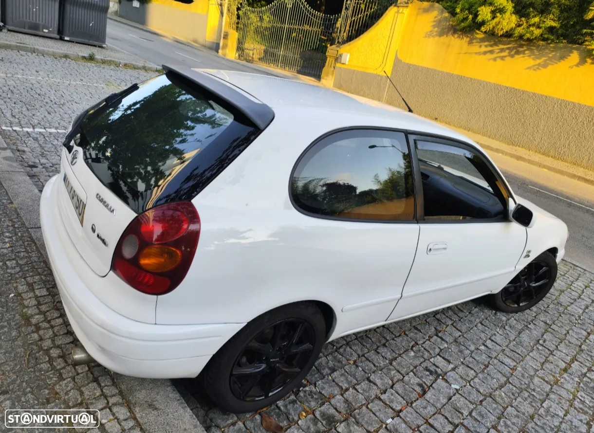 Toyota Corolla - 5