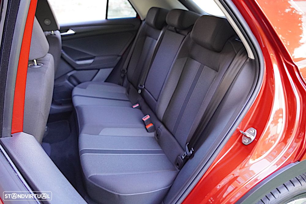 VW T-Roc 1.5 TSI Urban DSG - 20