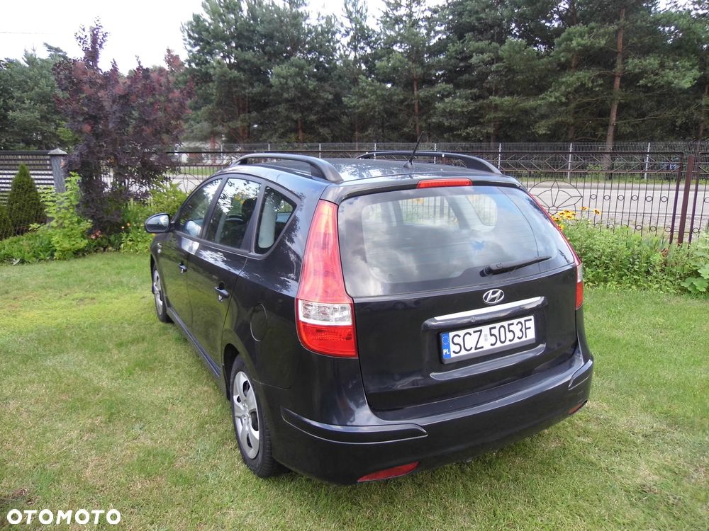 Hyundai i30 i30cw 1.4 blue Comfort - 13
