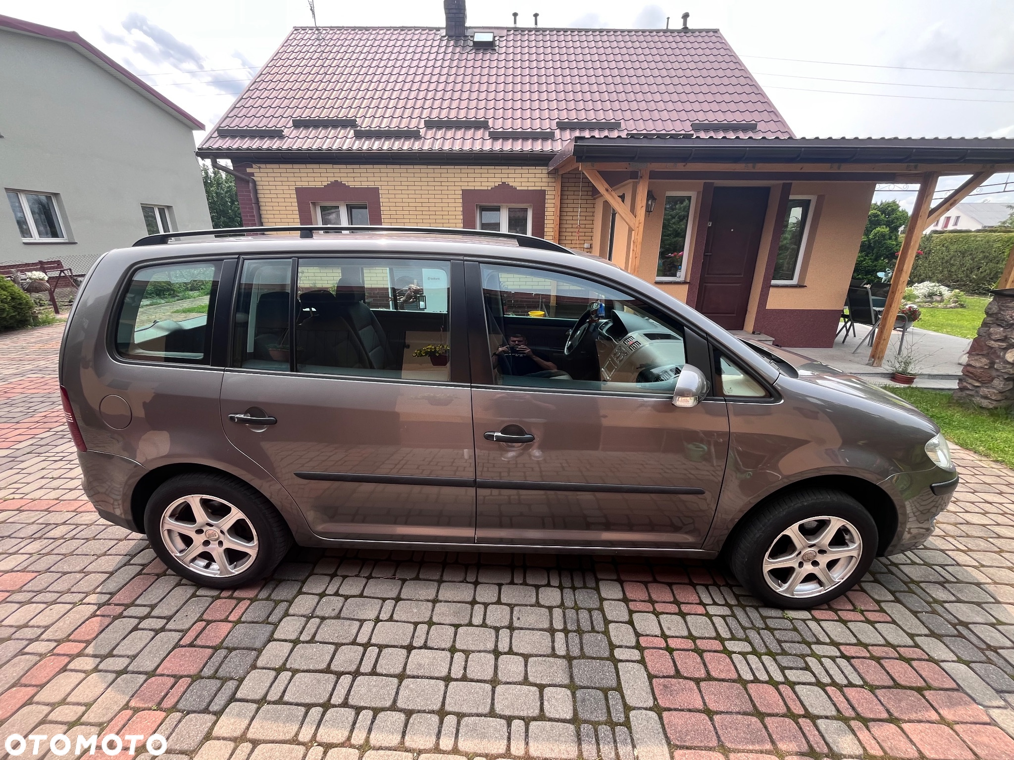 Volkswagen Touran - 3