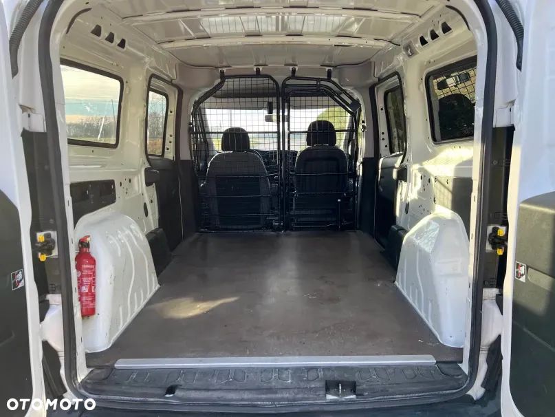 Fiat Doblo Cargo LKW S&S MAXI Basis - 32