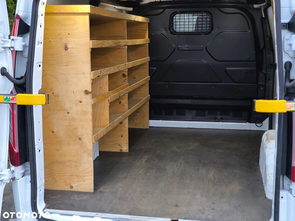 Ford TRANSIT CUSTOM - 27