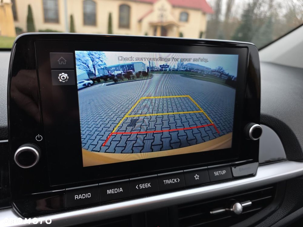 Kia Picanto 1.2 L AMT - 25