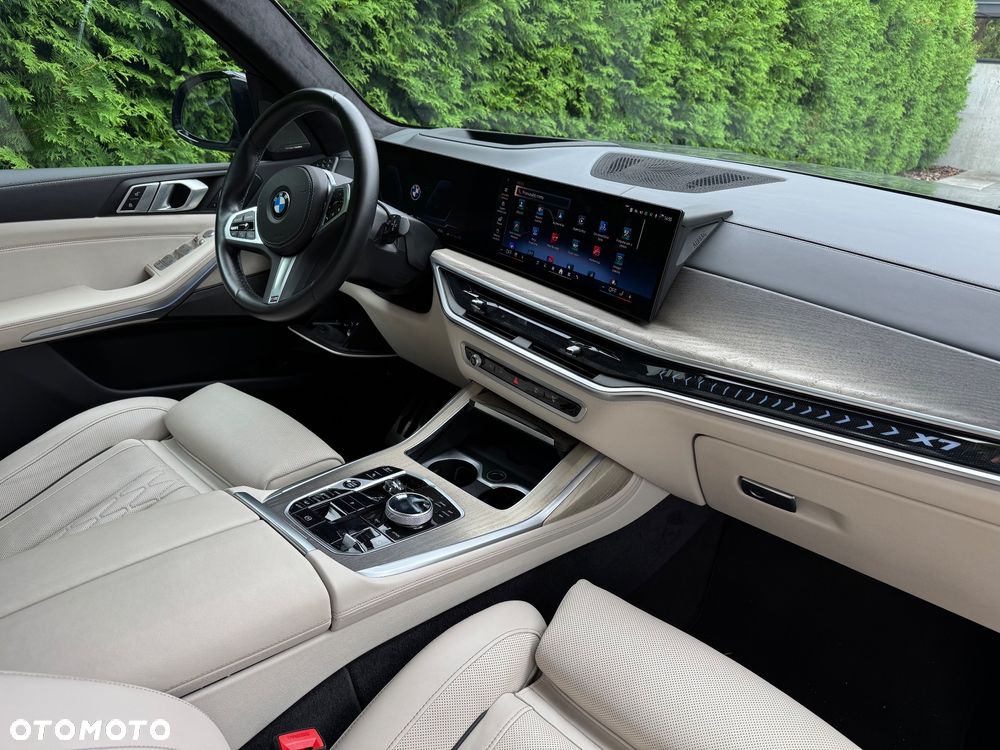 BMW X7 M50d sport - 6