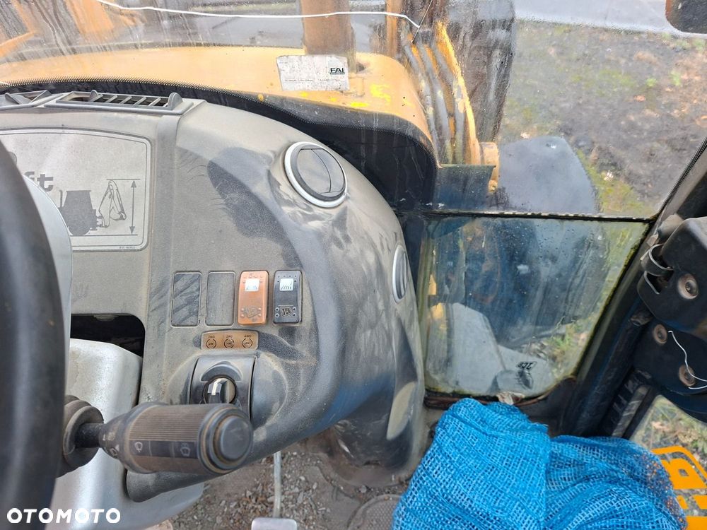 JCB 3Cx Sitemaster 4X4 - 18