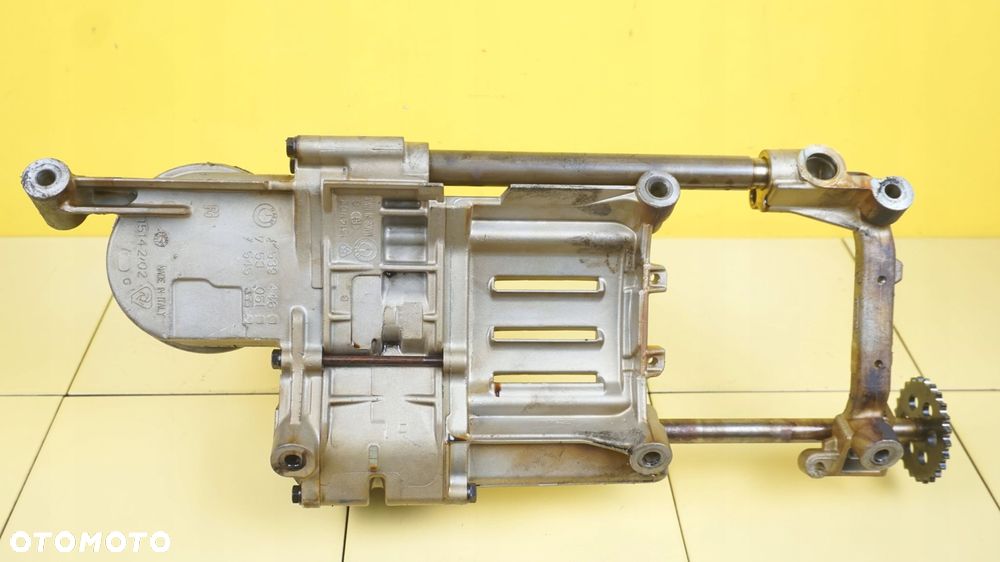 BMW X5 E70 4.8 08r 355KM N62B48 pompa oleju 7539446 753051 - 2