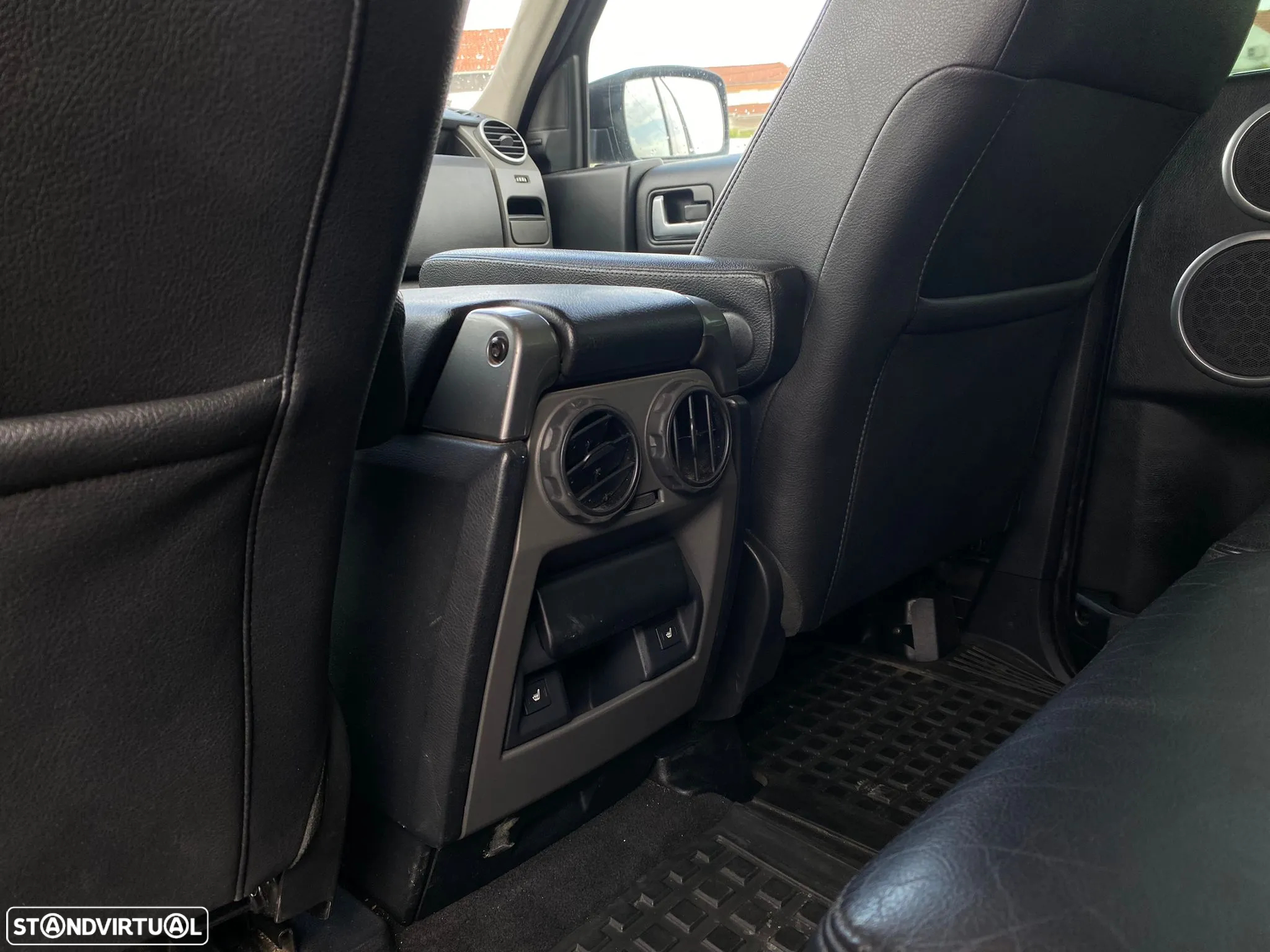 Land Rover Discovery - 19