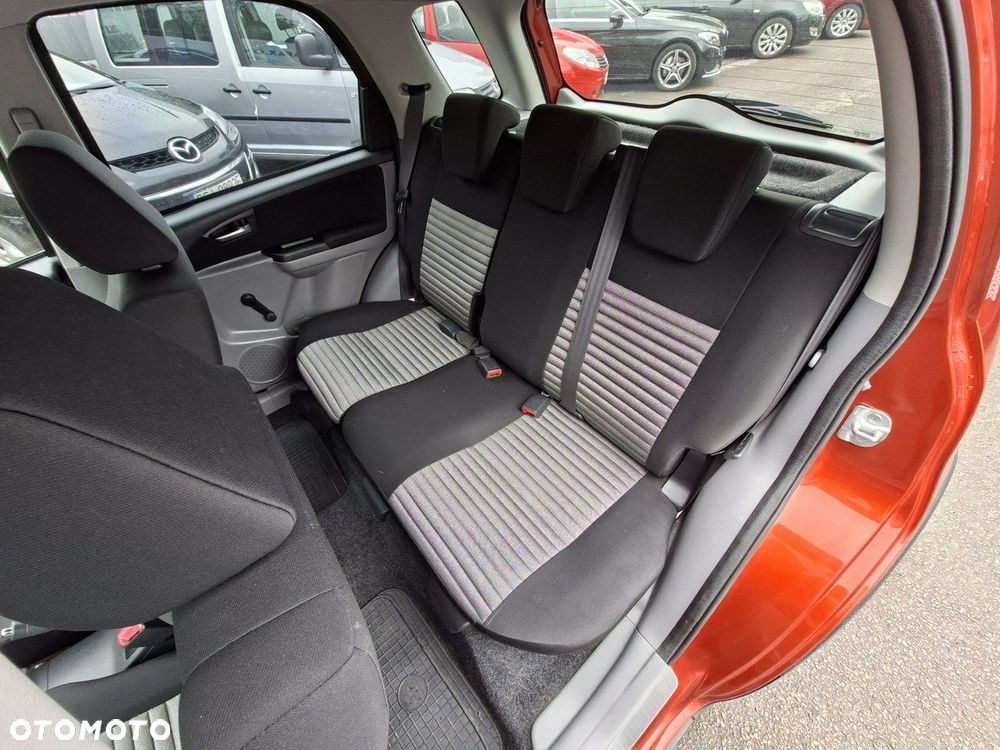 Suzuki SX4 - 25