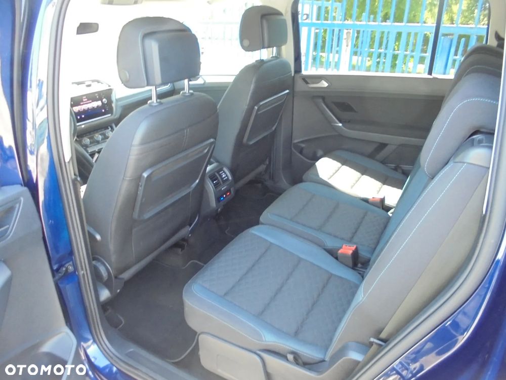 Volkswagen Touran 2.0 TDI SCR DSG IQ.DRIVE - 10