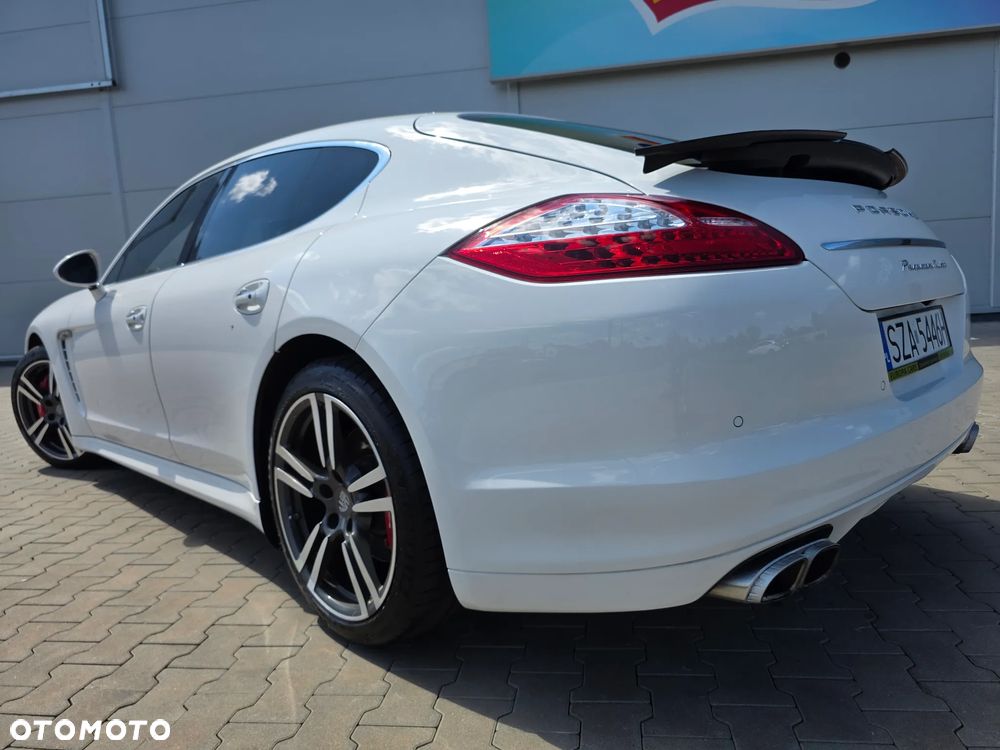 Porsche Panamera Turbo - 2