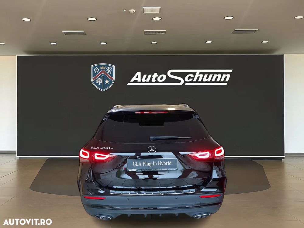 Mercedes-Benz GLA - 5