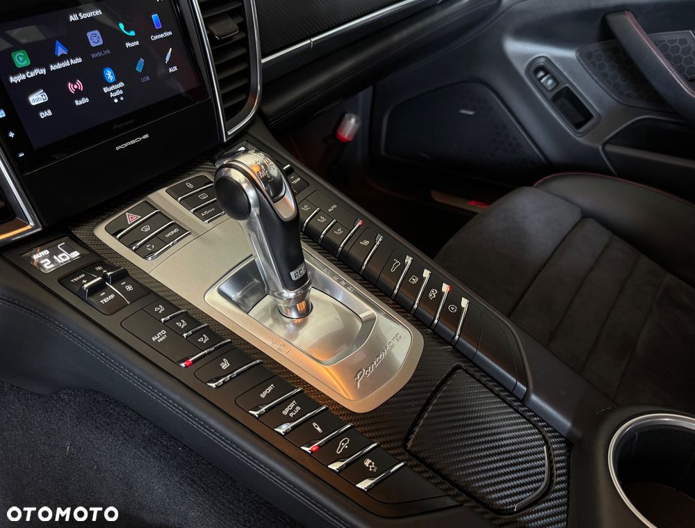 Porsche Panamera GTS - 21